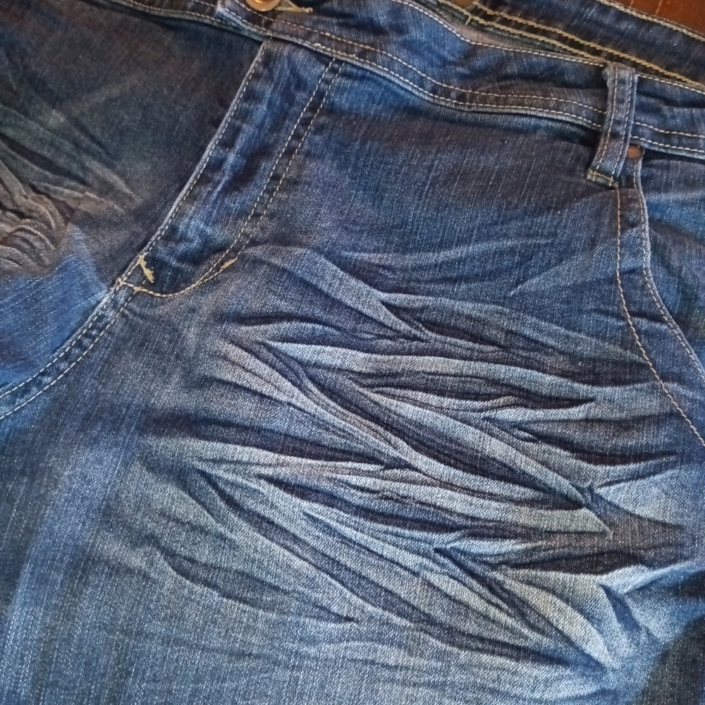 Inked and Faded Jeans - Picture 6 of 7